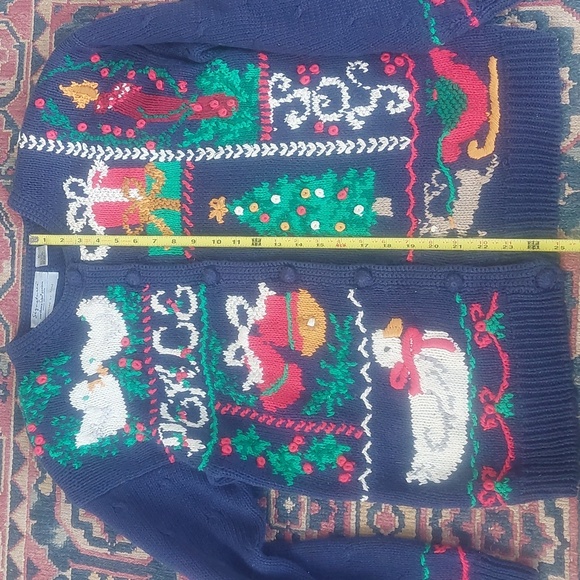 Northern Isles Petites Handknitted Vintage Holiday Sweater - Picture 5 of 7